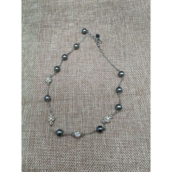 NOLAN MILLER Silver Tone Gray Faux Pearl Rhinestone Necklace 19" Classy - Picture 6 of 7